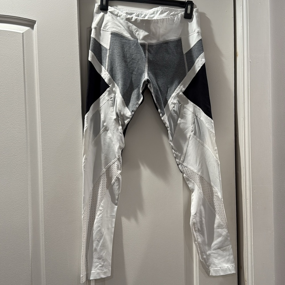 Vimmia Activewear Allegiance Legging‎ - Picture 9 of 10